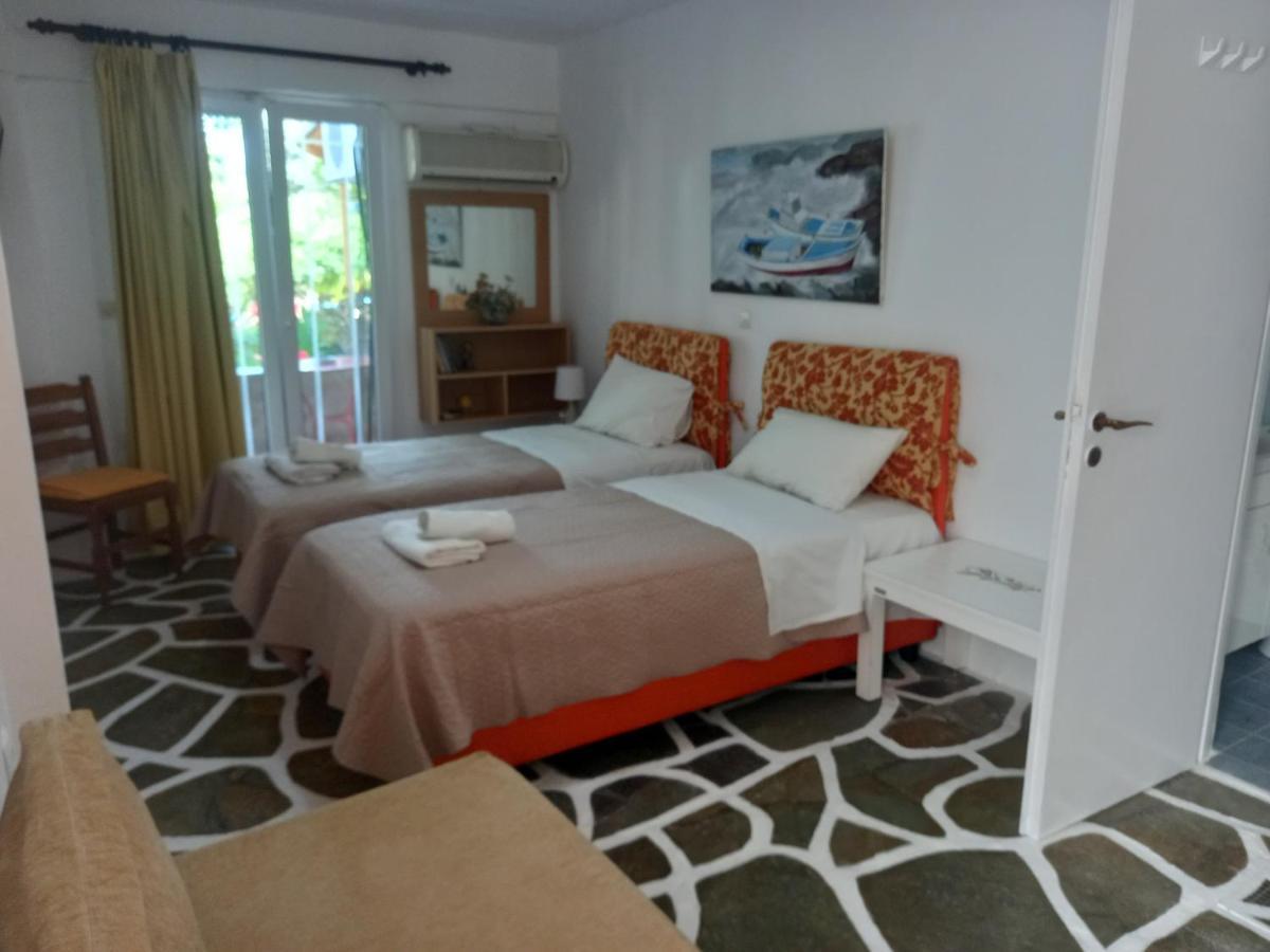 באטסי Villa Rena חדר תמונה